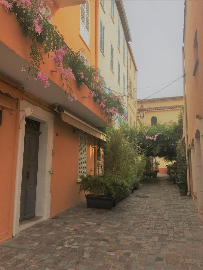 Apartamento Les 12 Sables Le Lavandou Exterior foto